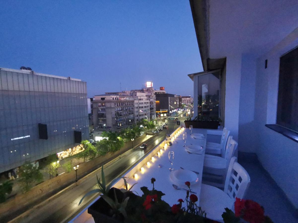 Old Town Apartment With Amazing View From The Balcony Bucureşti Eksteriør bilde