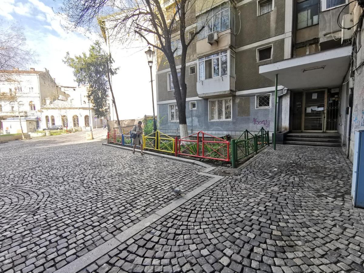Old Town Apartment With Amazing View From The Balcony Bucureşti Eksteriør bilde