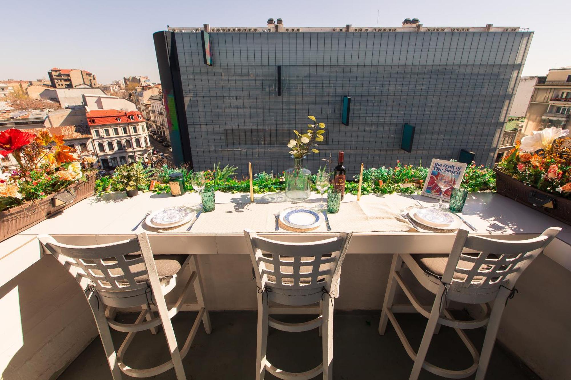 Old Town Apartment With Amazing View From The Balcony Bucureşti Eksteriør bilde