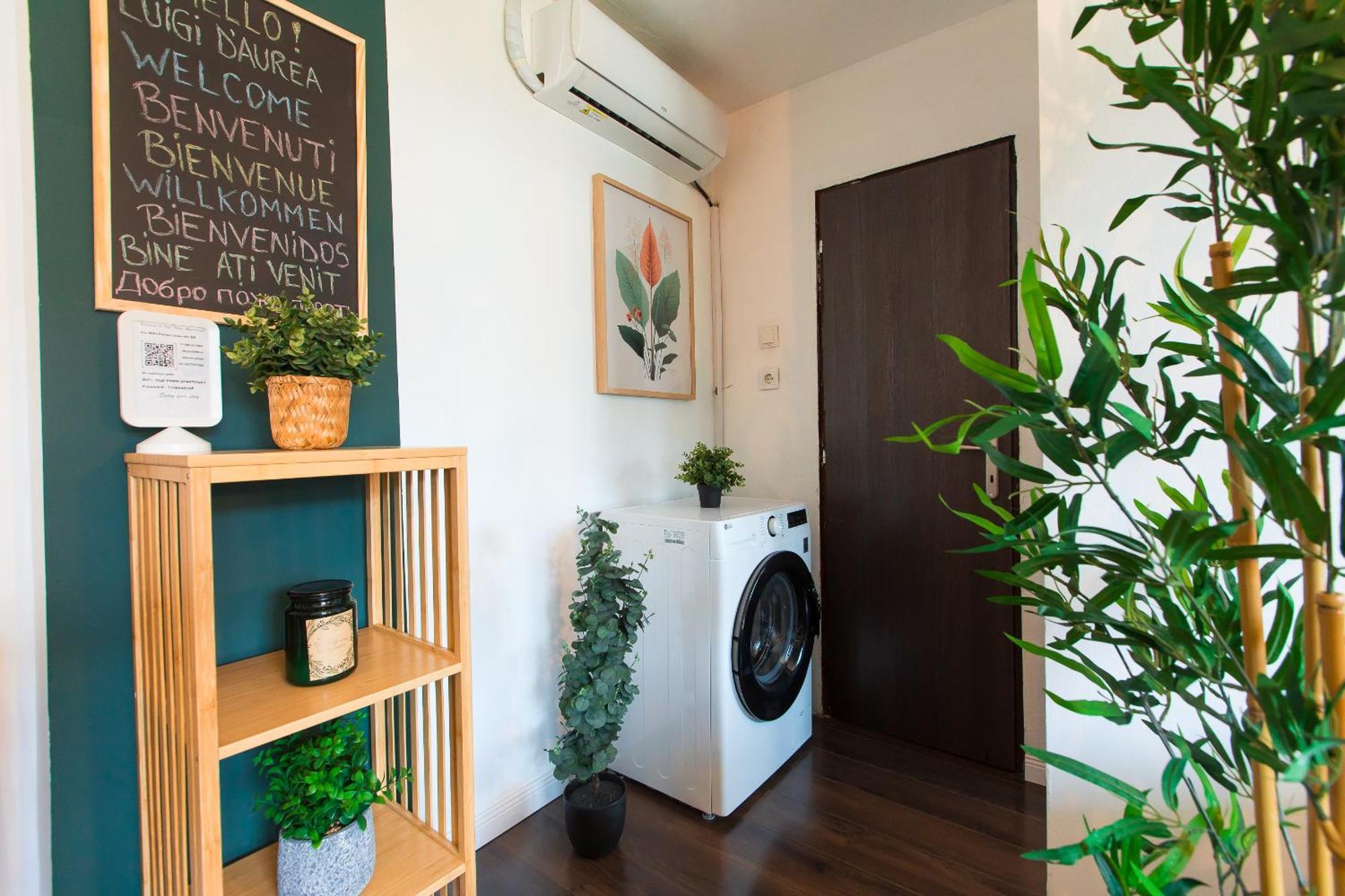 Old Town Apartment With Amazing View From The Balcony Bucureşti Eksteriør bilde