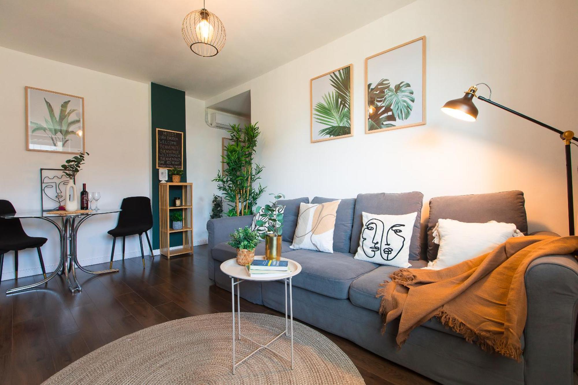 Old Town Apartment With Amazing View From The Balcony Bucureşti Eksteriør bilde